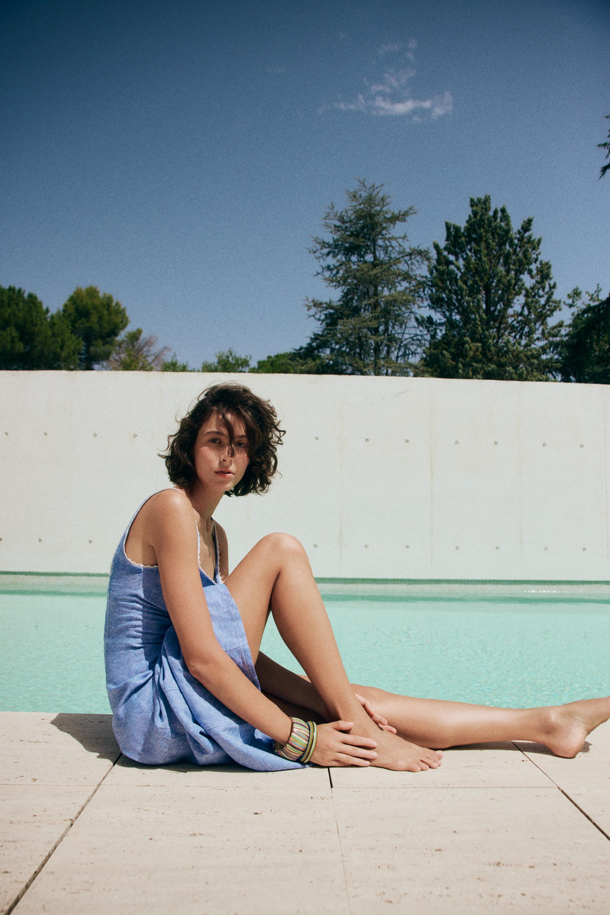 ROBE MI-LONGUE EN LIN ET DENTELLE