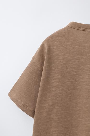 T-SHIRT BASIQUE À BOUTONS - Marron de Zara - Image 3