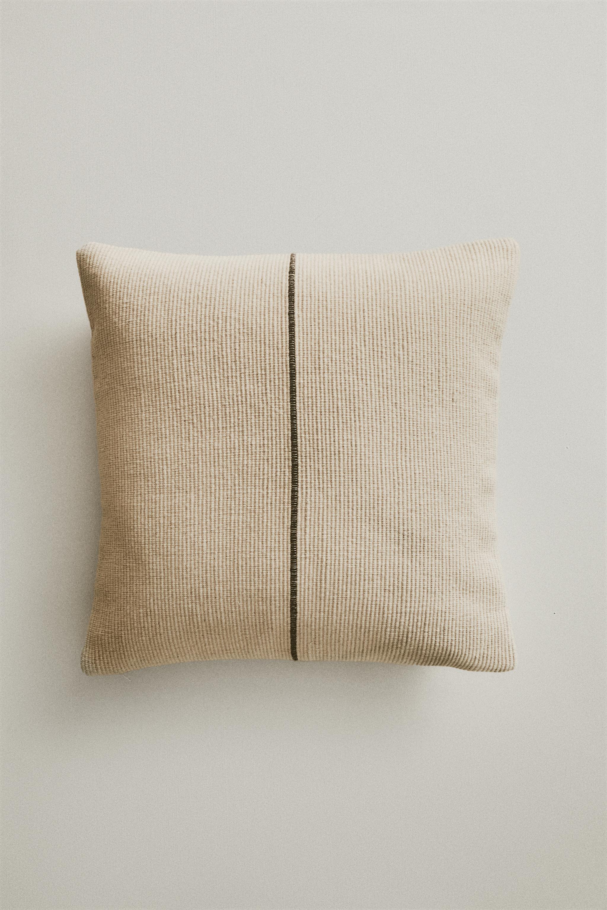 ライン クッションカバー - ブラウン | ZARA Japan / 日本