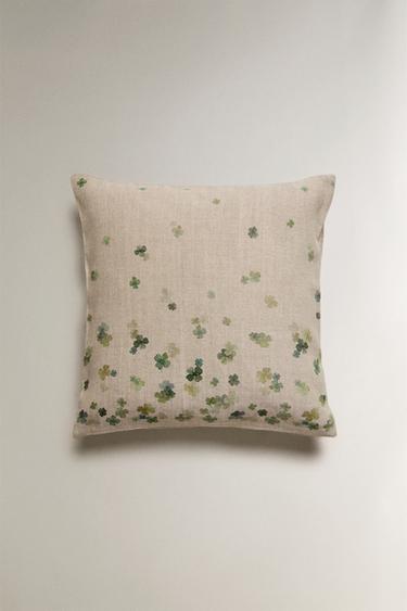 CLOVER CUSHION COVER - Light beige by Zara - Image 2
