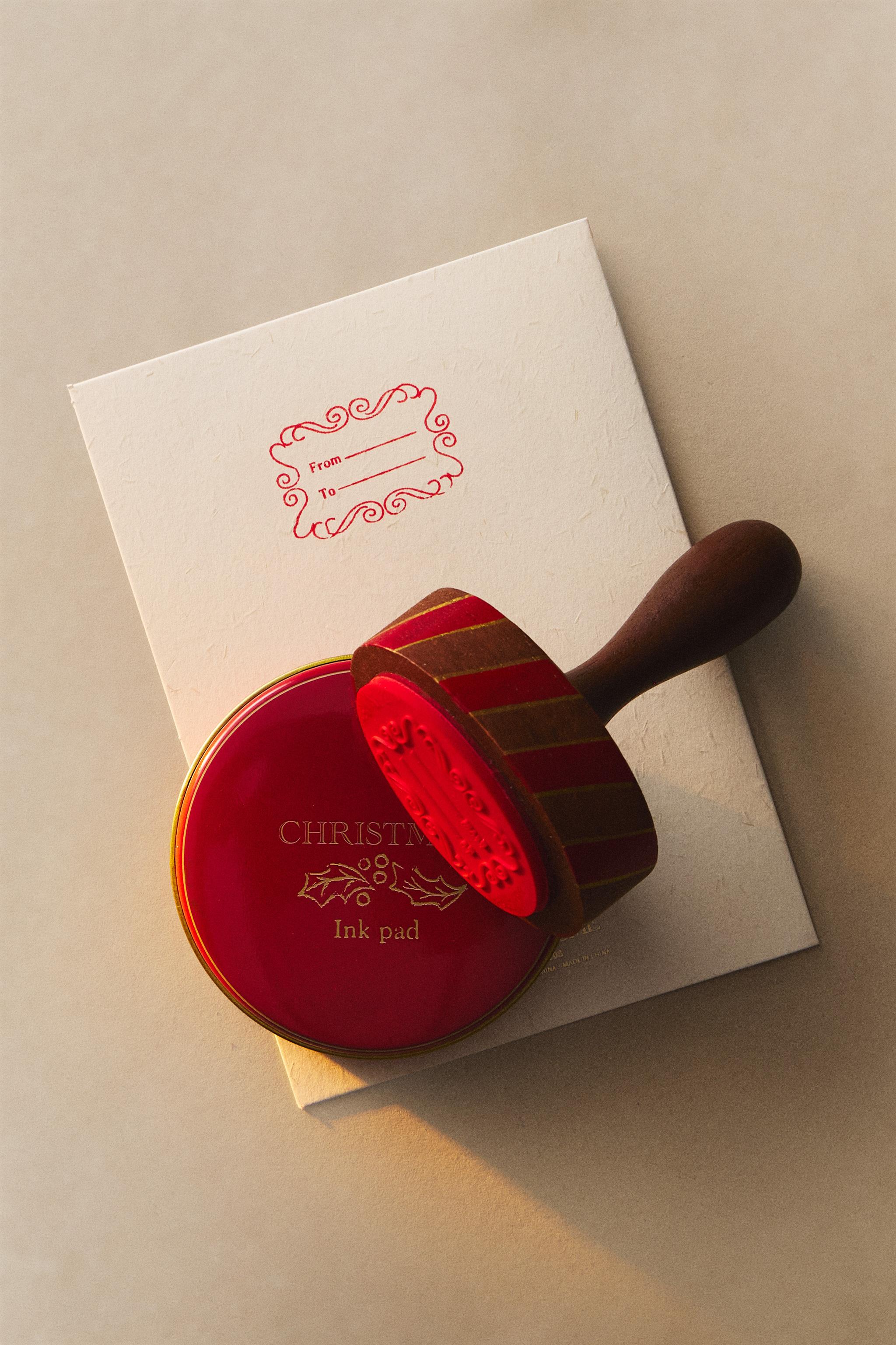 CHRISTMAS GIFT STAMP AND INK SET