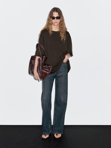 Jersey punto oversize manga corta - Marrón oscuro de Zara