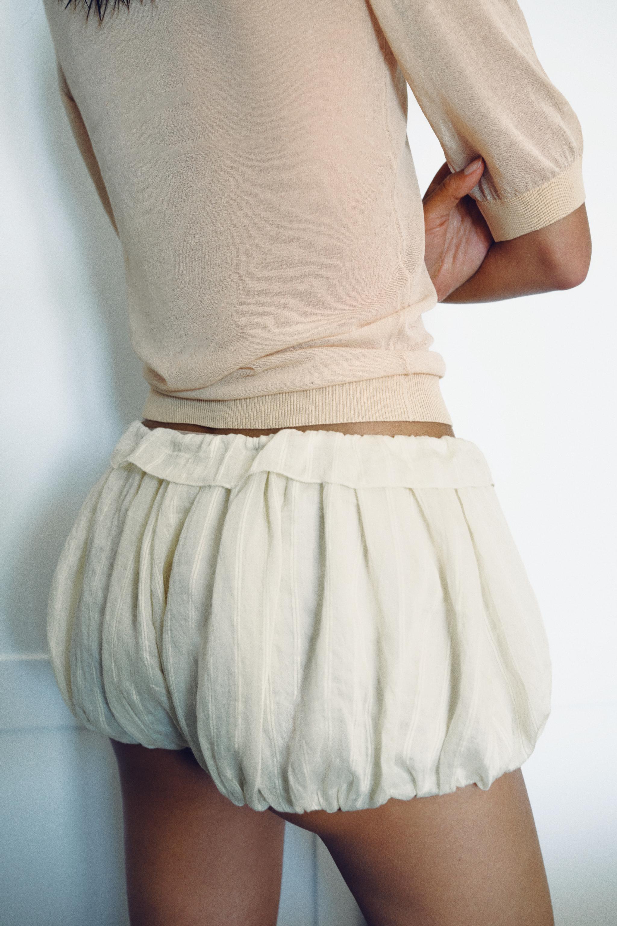 RUFFLED STRIPED BLOOMER SHORTS