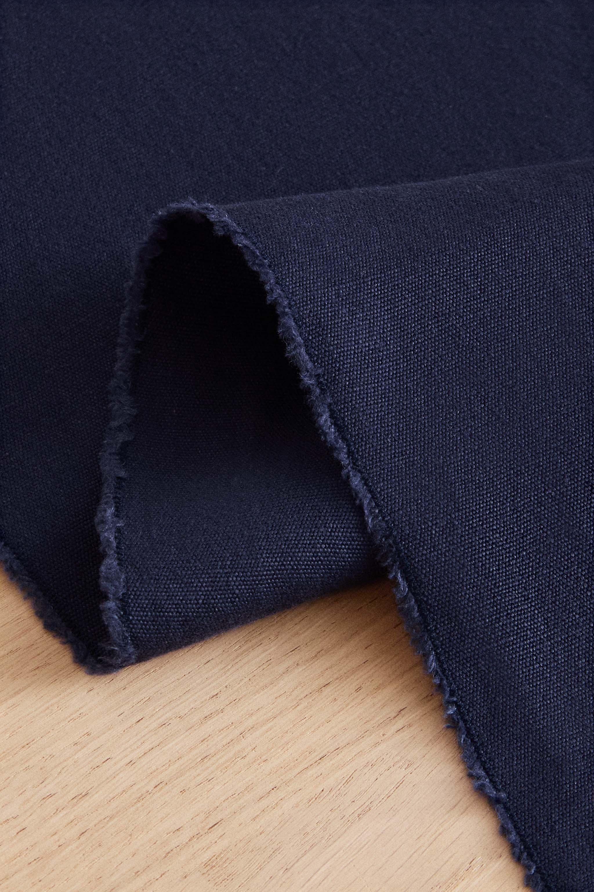 TABLE RUNNER 01