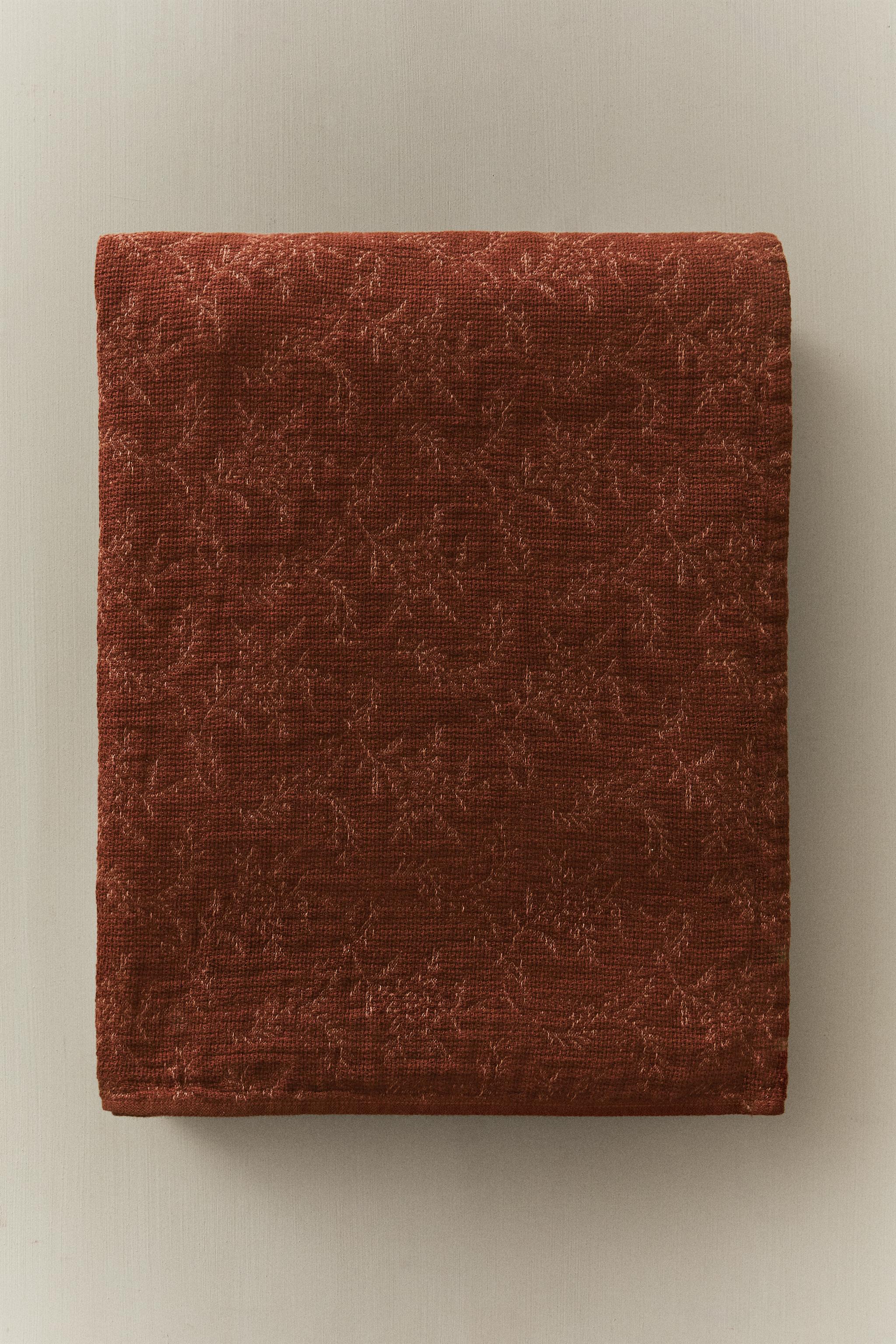 CHIFFON FLORAL BATH TOWEL