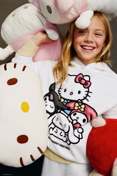 HELLO KITTY AND FRIENDS © SANRIO HÆTTETRØJE - knæk. hvid fra Zara