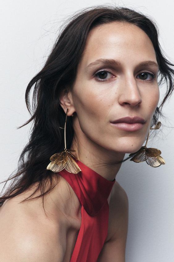 NÁUŠNICE S KVĚTEM - Zlatá od Zara - Obrázek 0