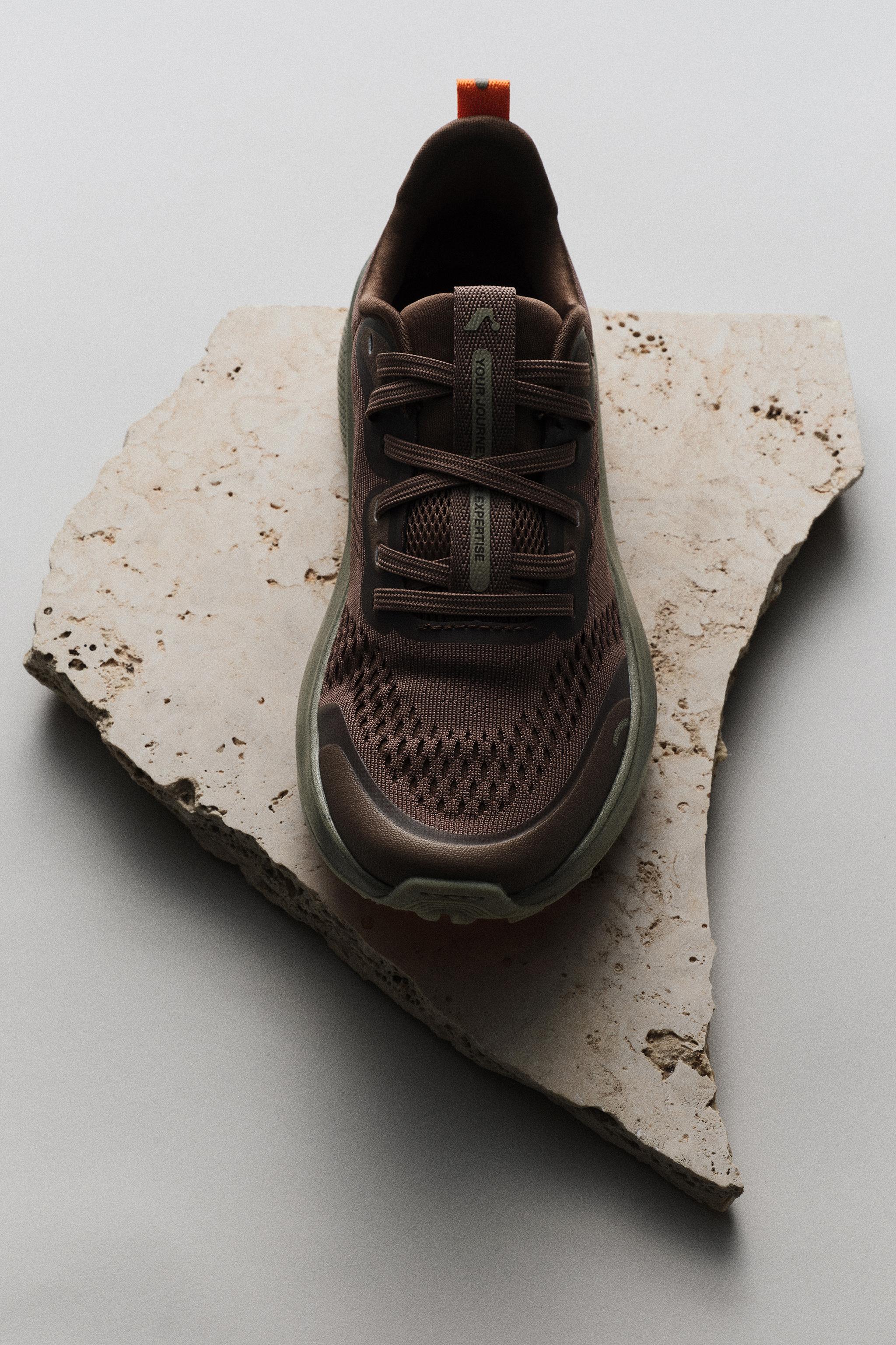 14348630605-031-p.jpg?ts=