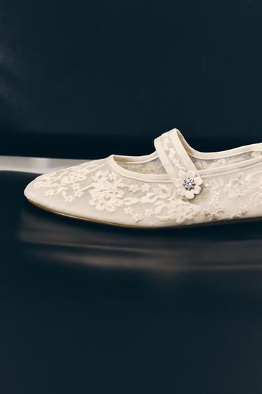 EMBROIDERED BALLET FLATS - White by Zara