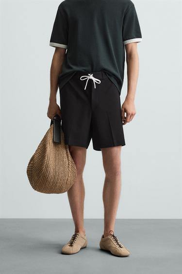 BERMUDA REGULAR FIT CORDÓN - Negro de Zara