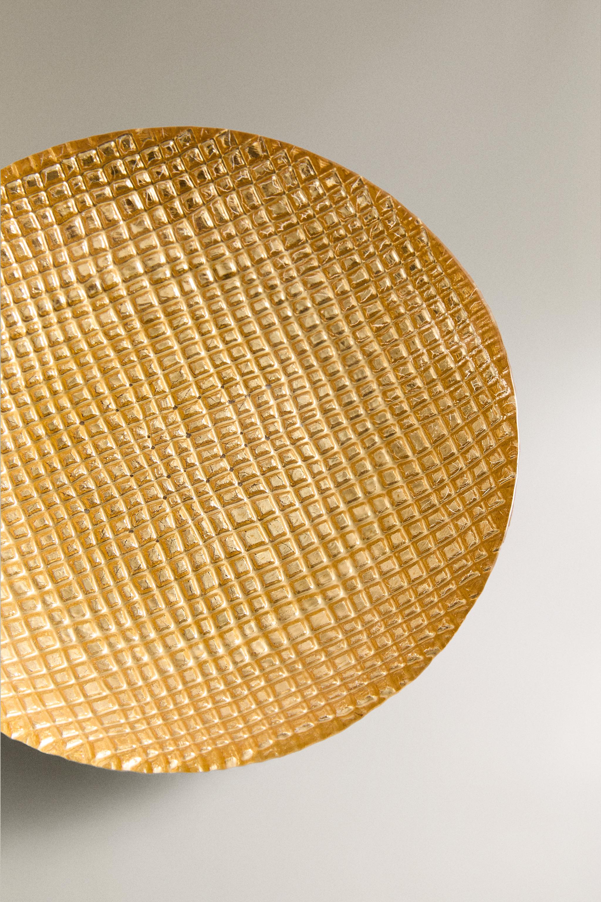 IRREGULAR GOLDEN GLASS PLATE