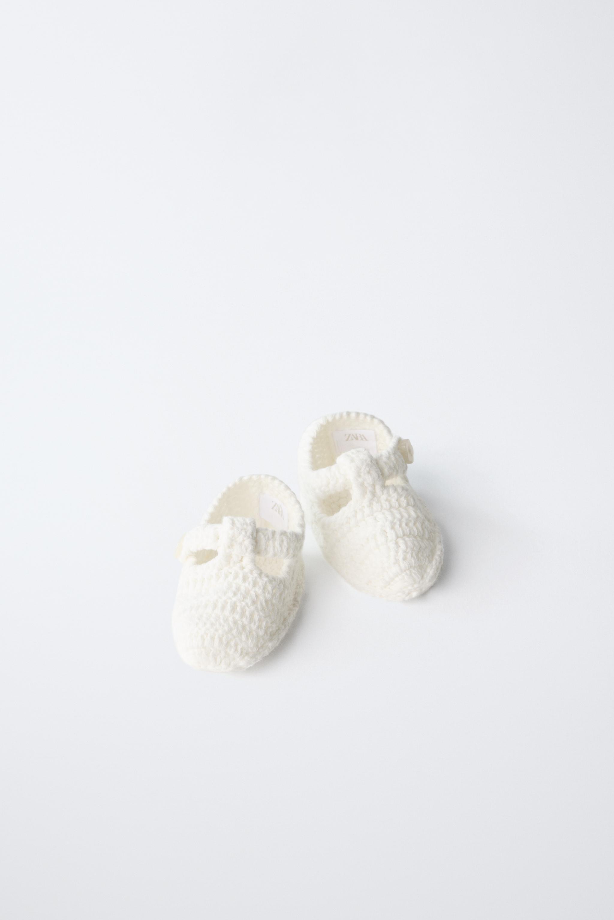 CHAUSSONS EN MAILLE