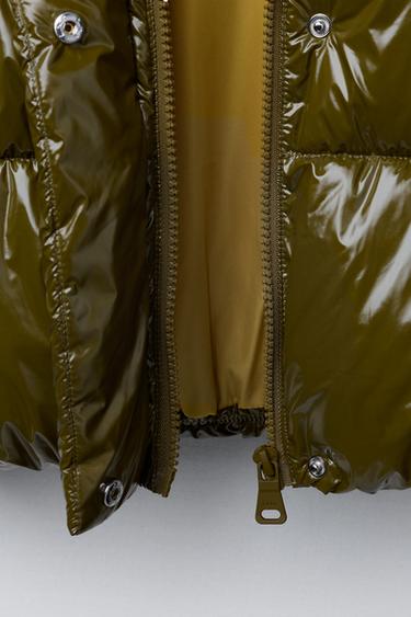 BLOUSON MATELASSÉ FINITION BRILLANTE - Vert olive de Zara - Image 7