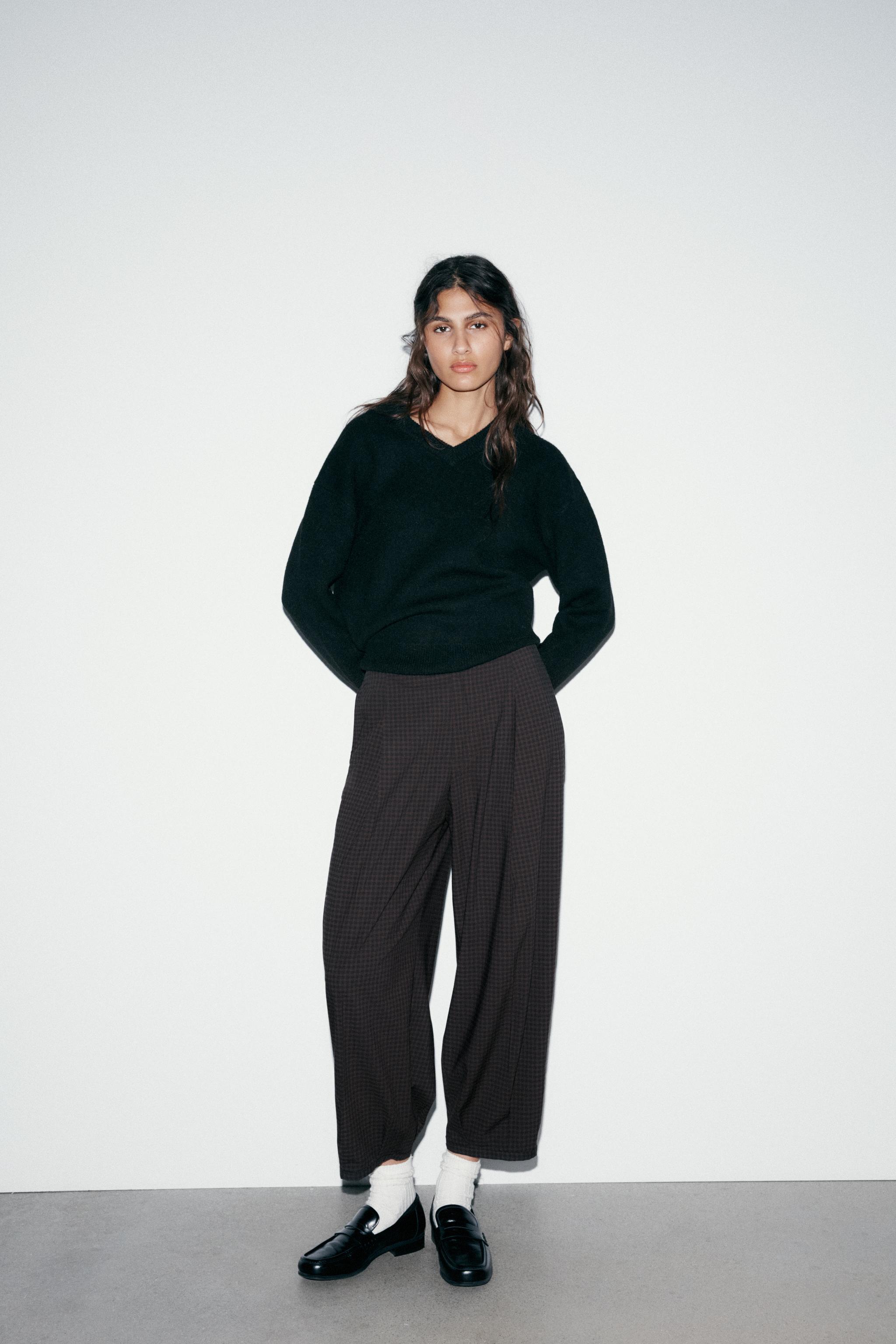 CHECKED PANTS WITH DARTS