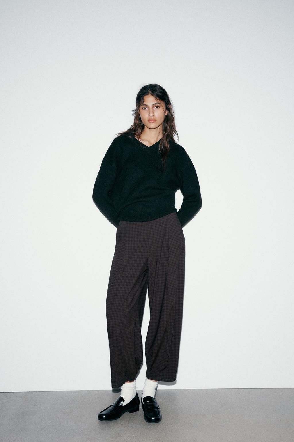 CHECKED PANTS WITH DARTS