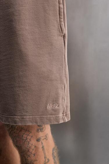 JOGGER BERMUDA SHORTS - Burgundy by Zara - Image 4