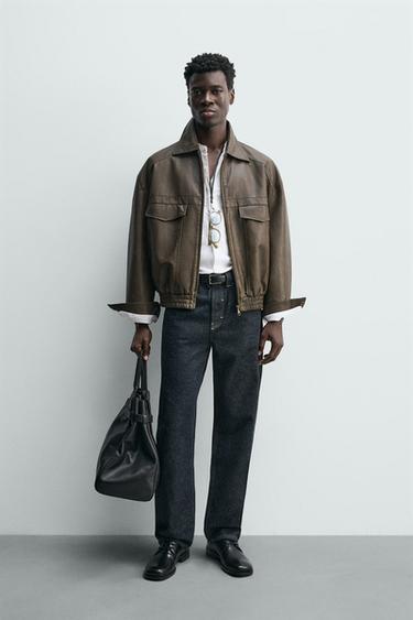جاكيت بومبر بمظهر جلد - بني الخاص بـ Zara