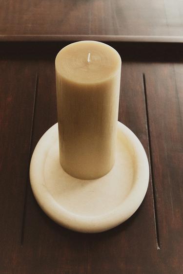 BOUGIE DÉCORATIVE LONGUE CYLINDRIQUE - Crème de Zara
