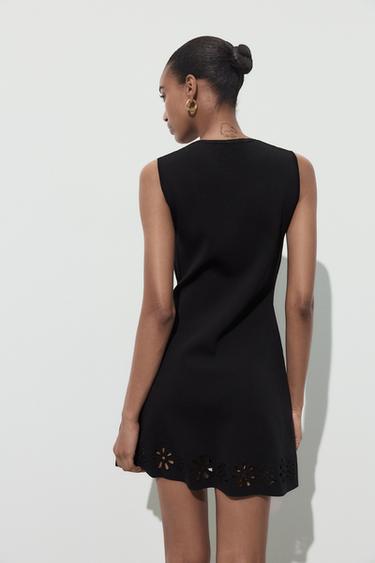 ROBE EN MAILLE BRODERIES AJOURÉES - Noir de Zara - Image 5