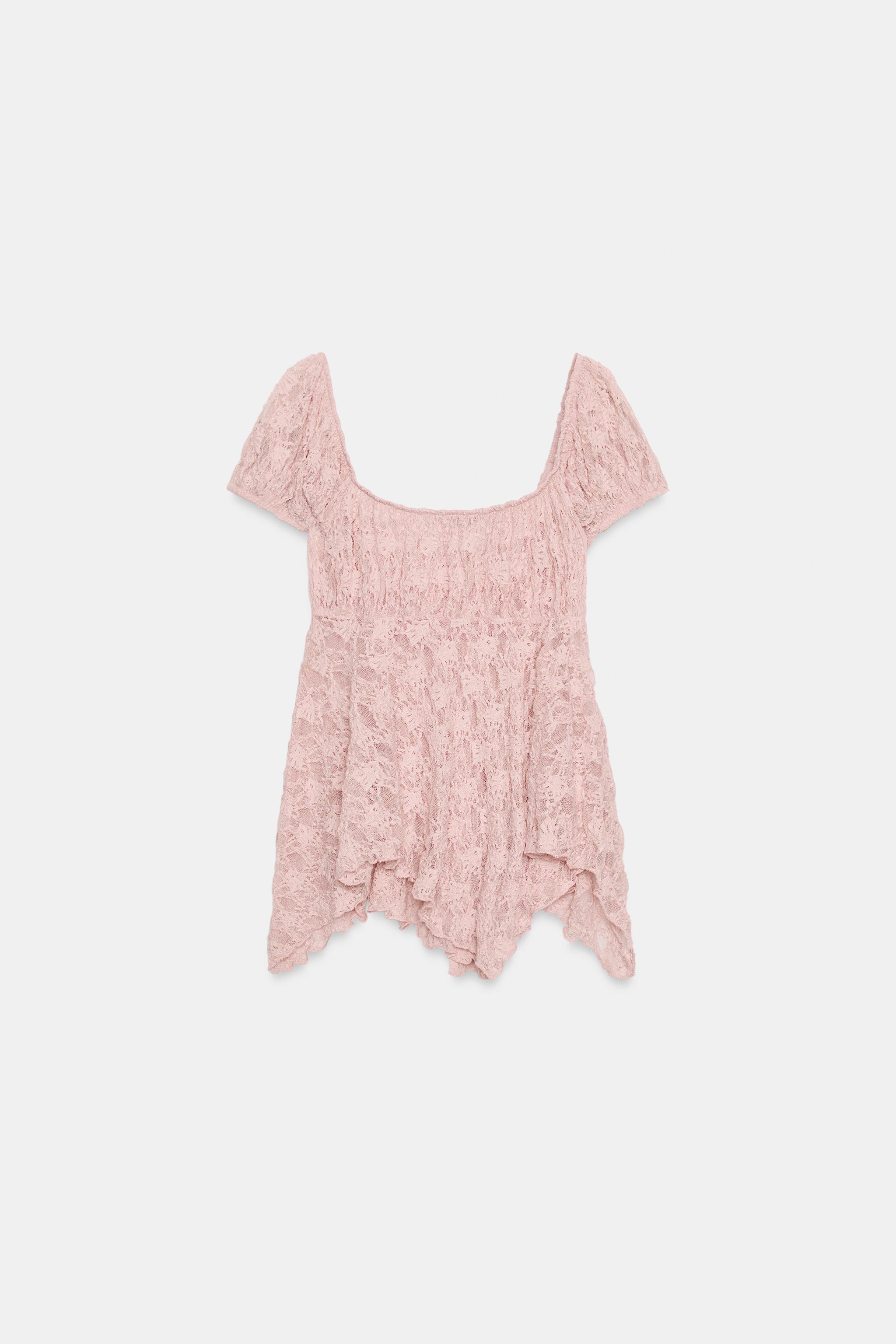 TOP ROMANTIQUE EN DENTELLE