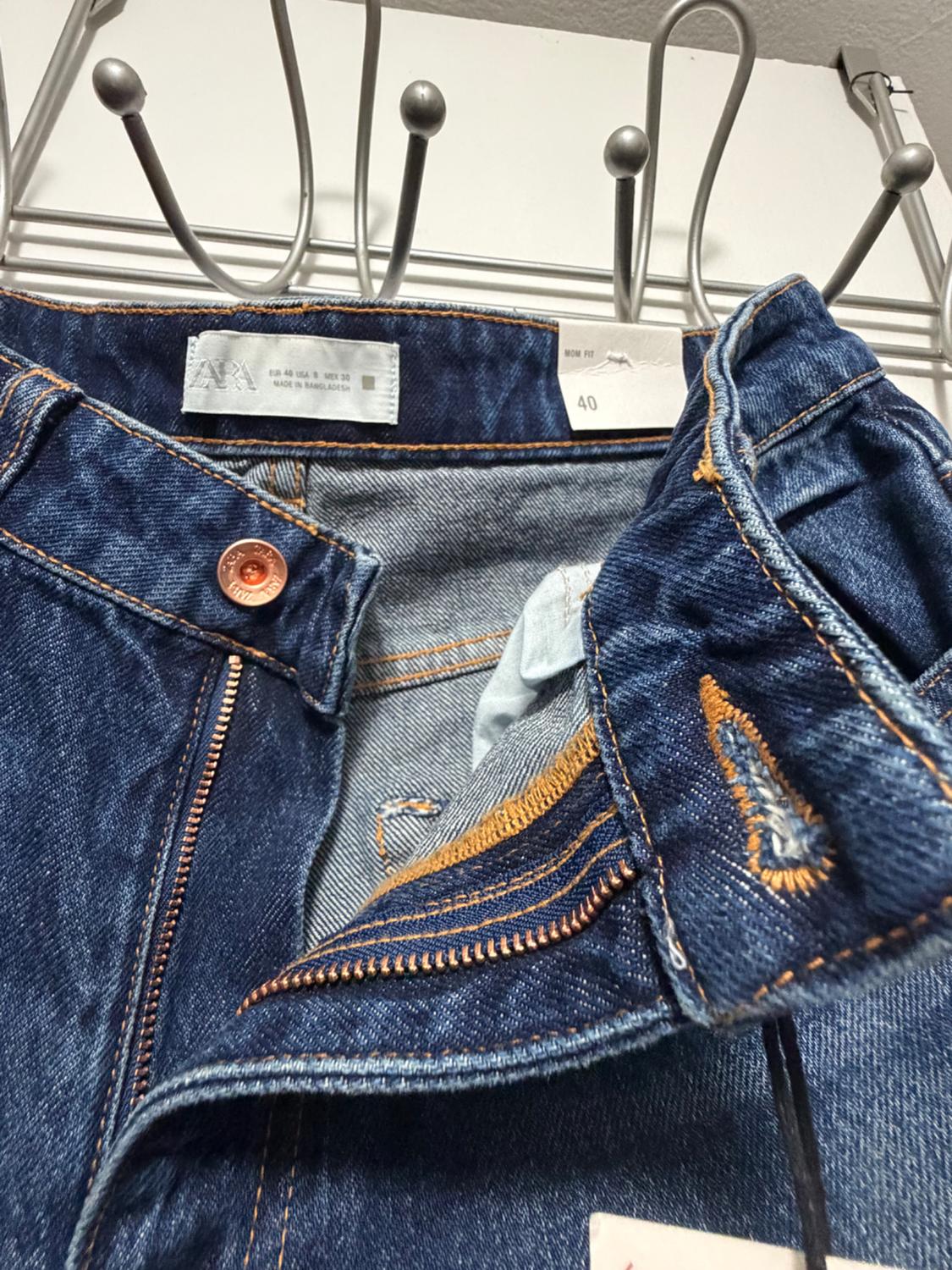 Z.05 HIGH WAIST RIGID MOM FIT JEANS - Image 3
