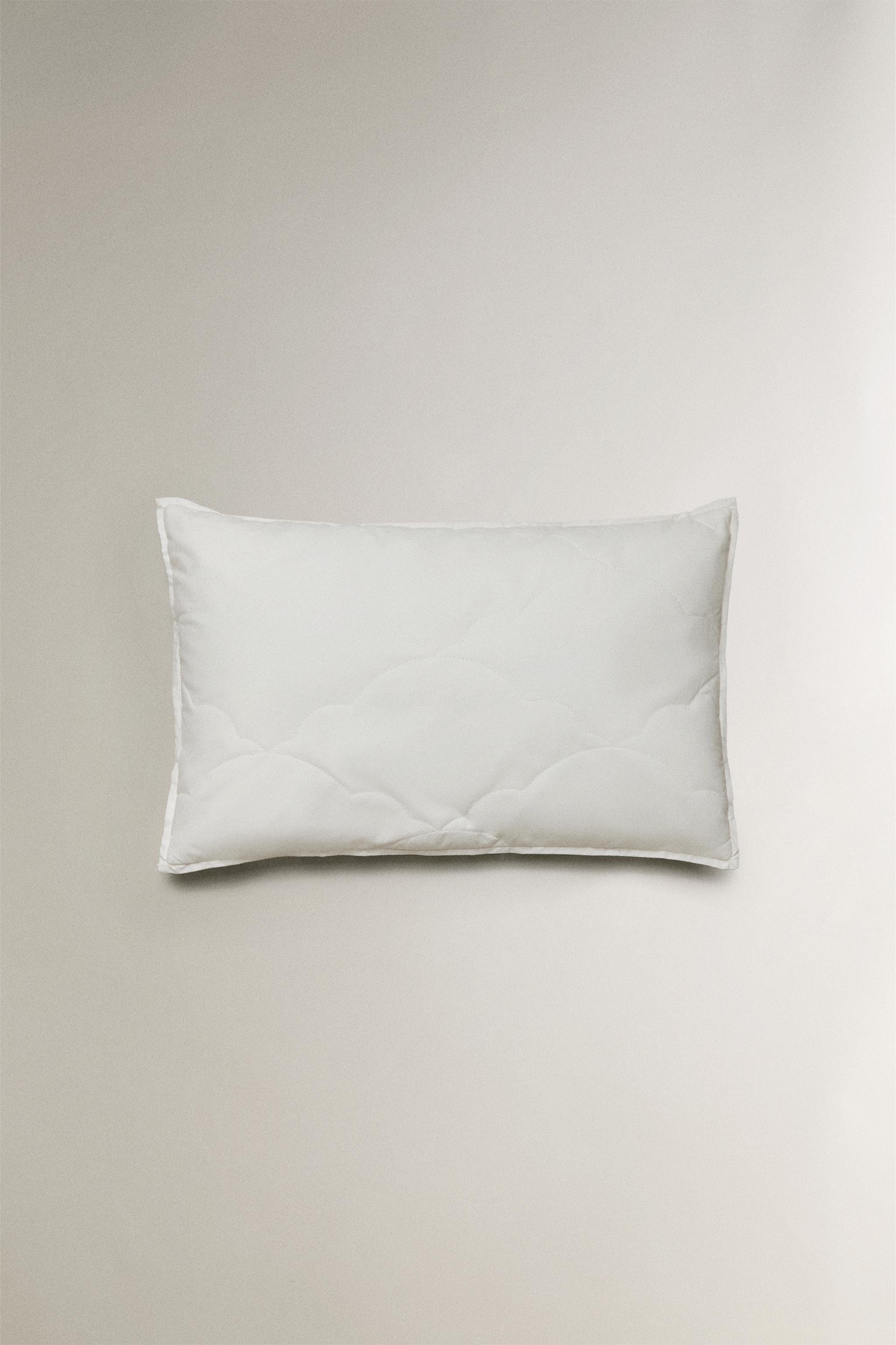 OREILLER ENFANT FIBRE MATELASSÉE EFFET DOUX