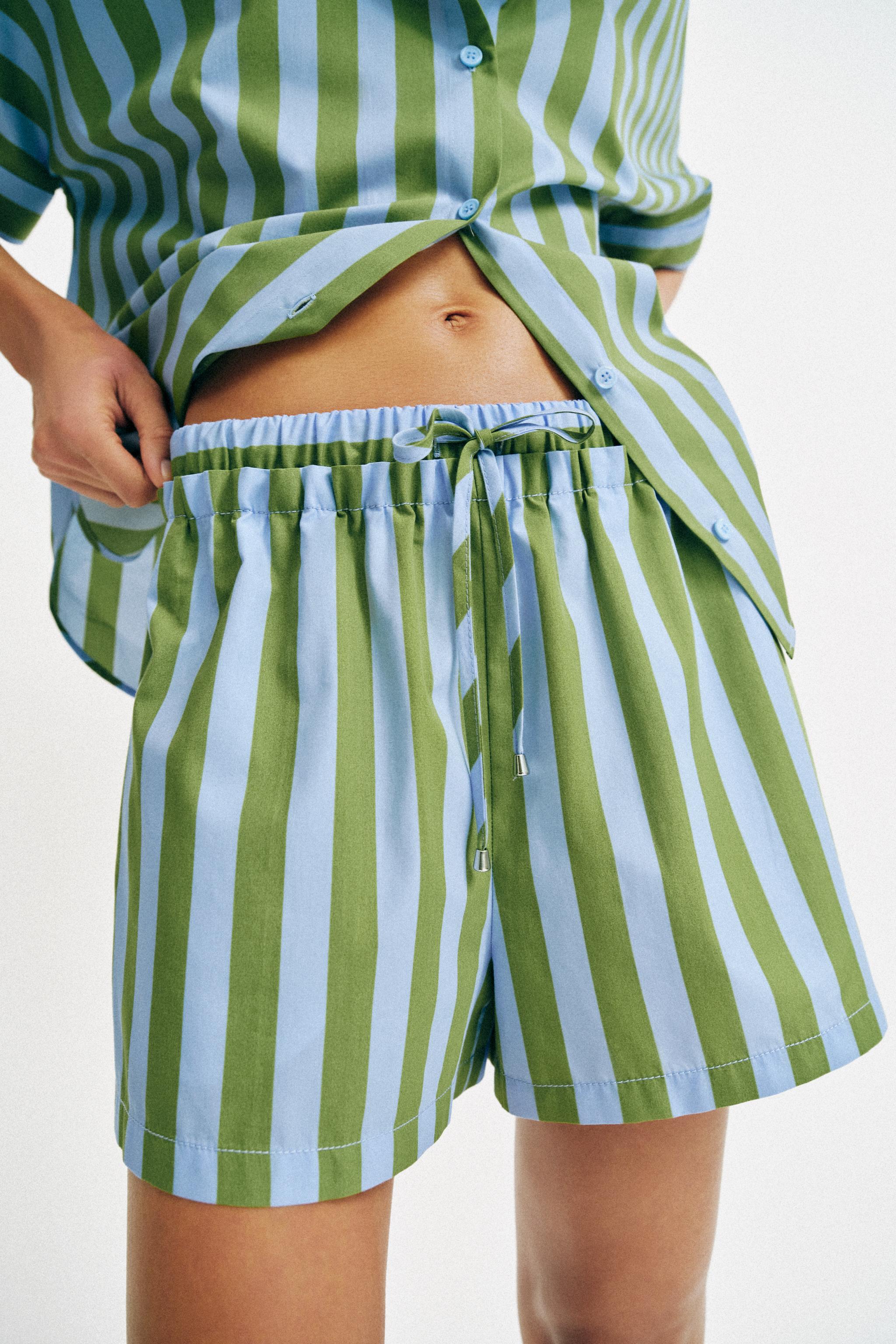 STRIPED SHORTS