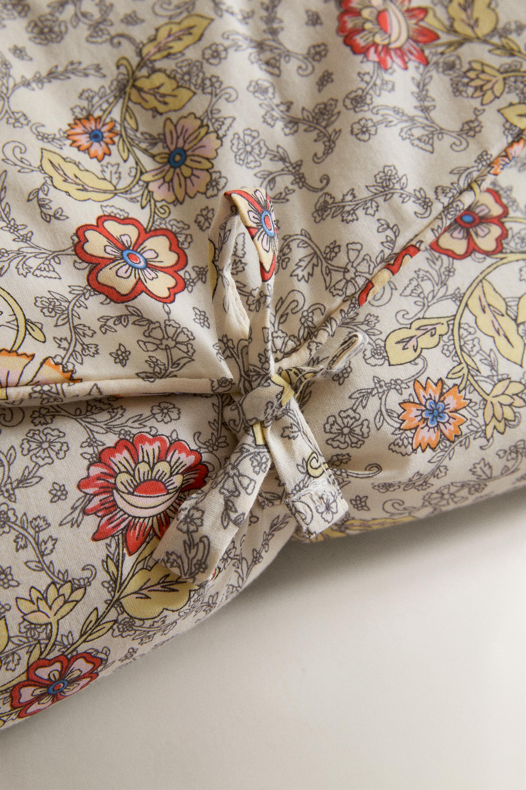 Zara BABY’S PORTABLE FLORAL CHANGING MAT — фото 5