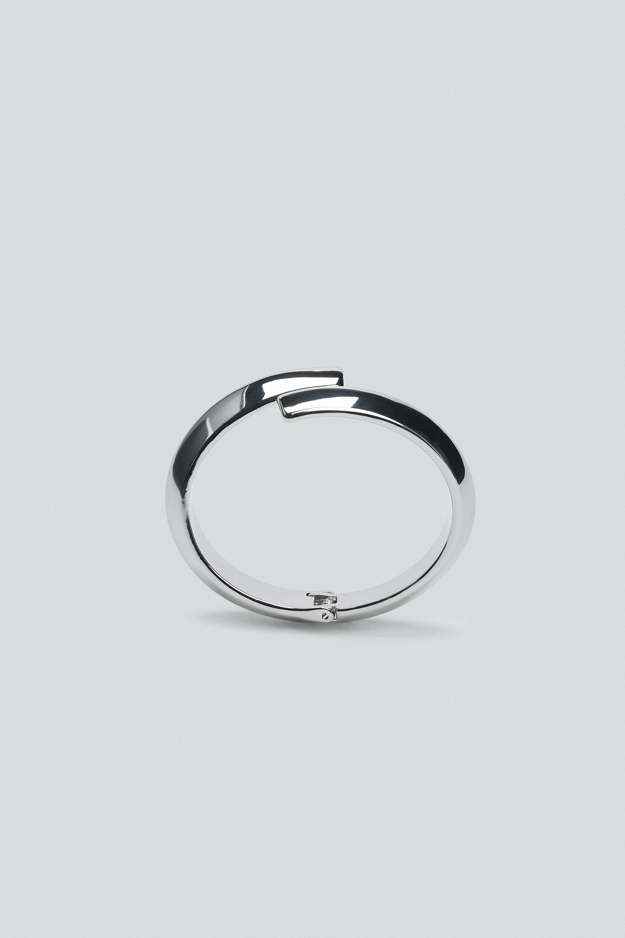 BRACELET EN MÉTAL OUVERT