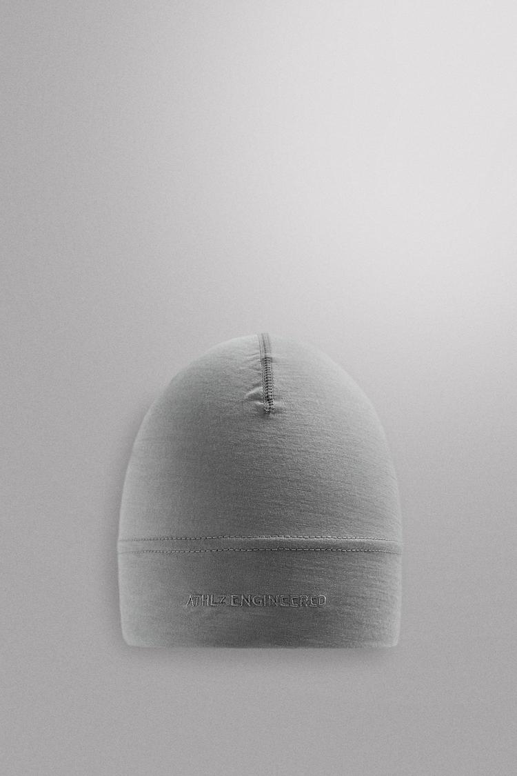 ZARA WOOL BLEND RUNNING BEANIE