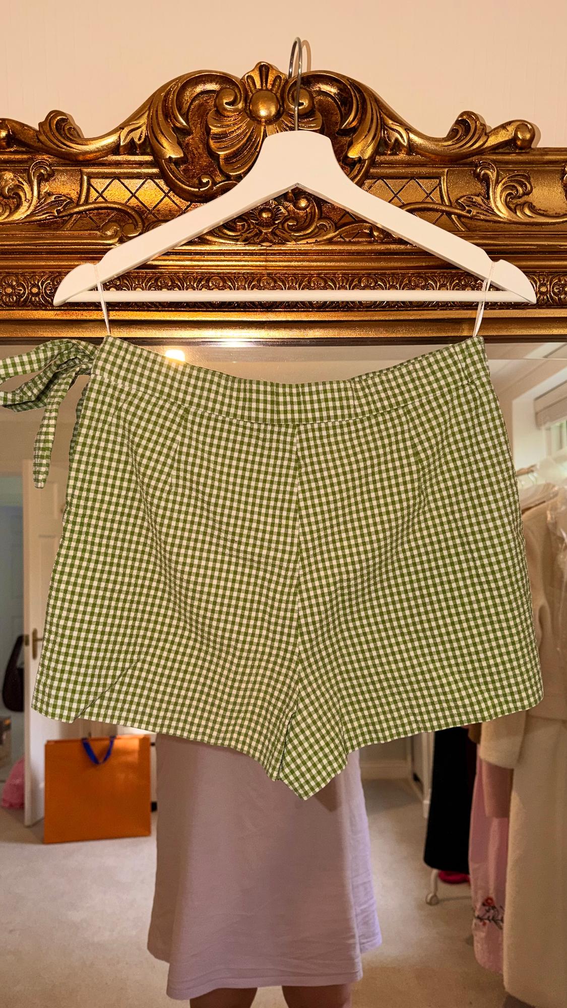 WRAP SKIRTSHORTS IN GREEN GINGHAM - Image 3