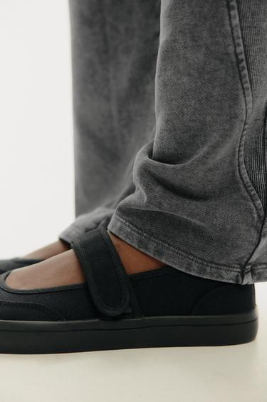 BALLERINES À BRIDE EN TISSU - Noir de Zara - Image 2