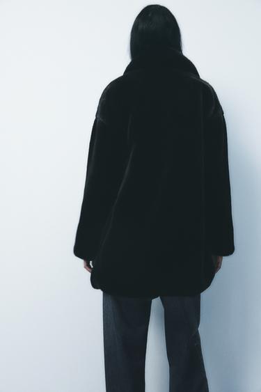 MANTEAU EFFET FOURRURE - Noir de Zara - Image 3