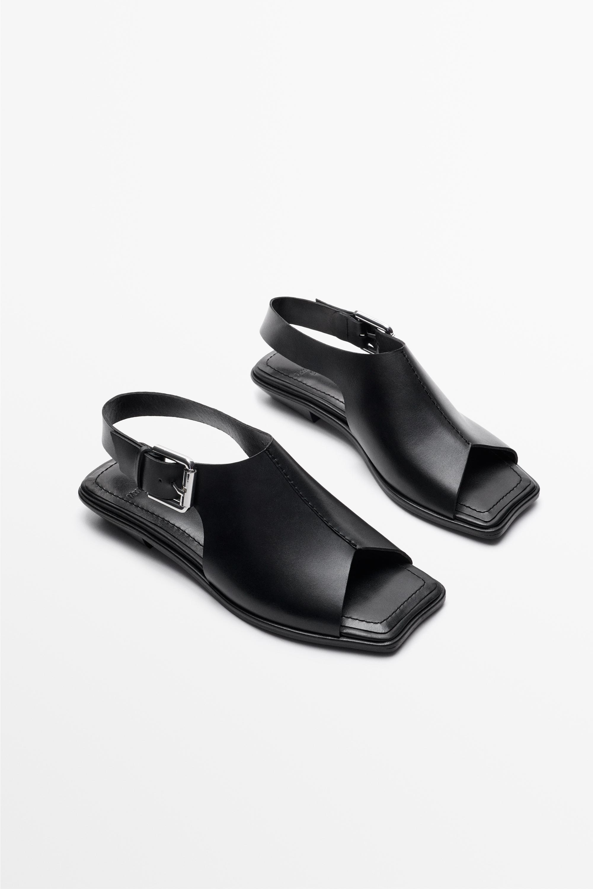 Leather sandal - STUDIO — Black