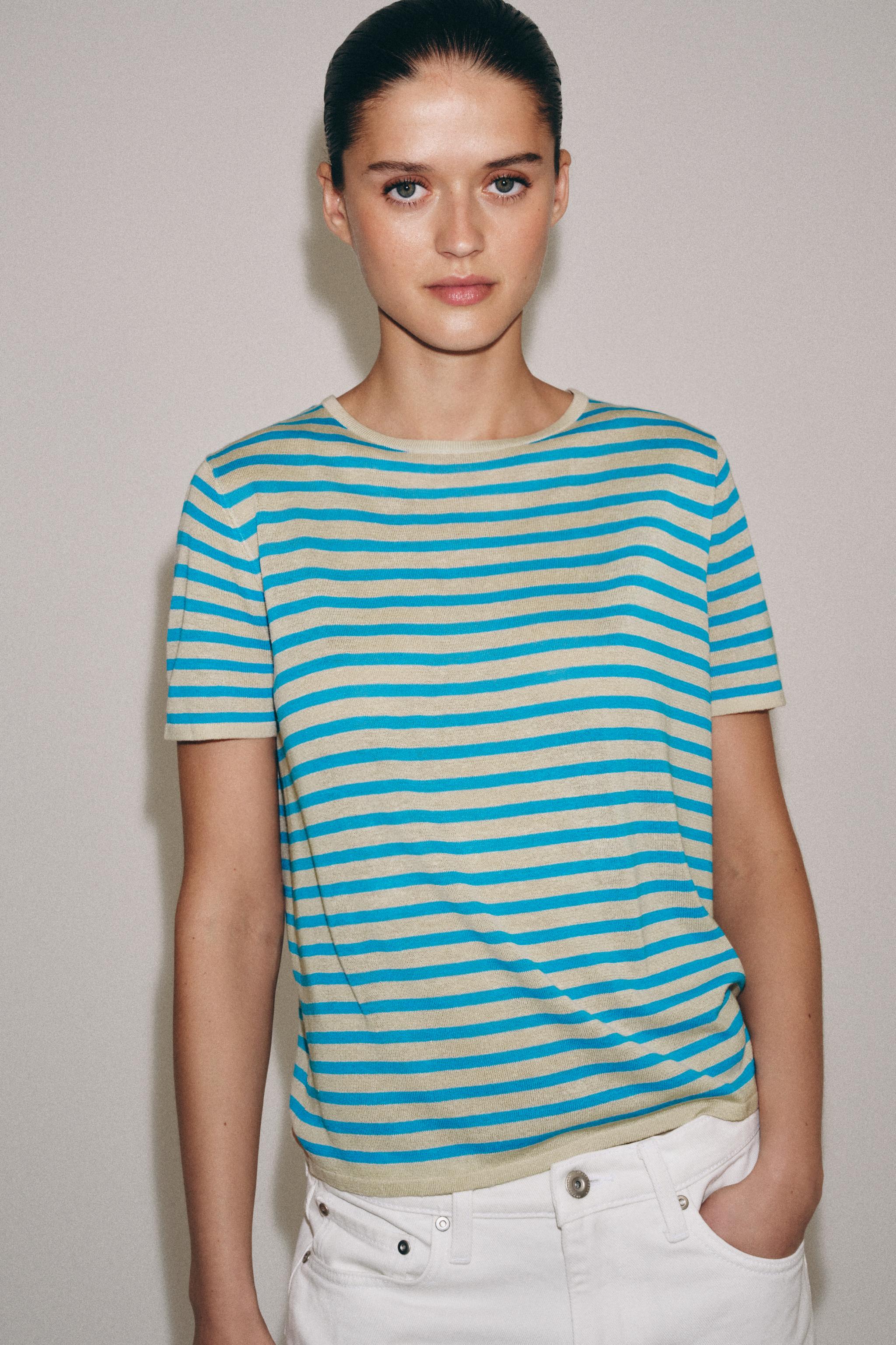 STRIPED KNIT TOP