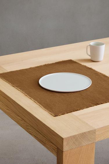 PLACEMAT 01 - Mustard by Zara