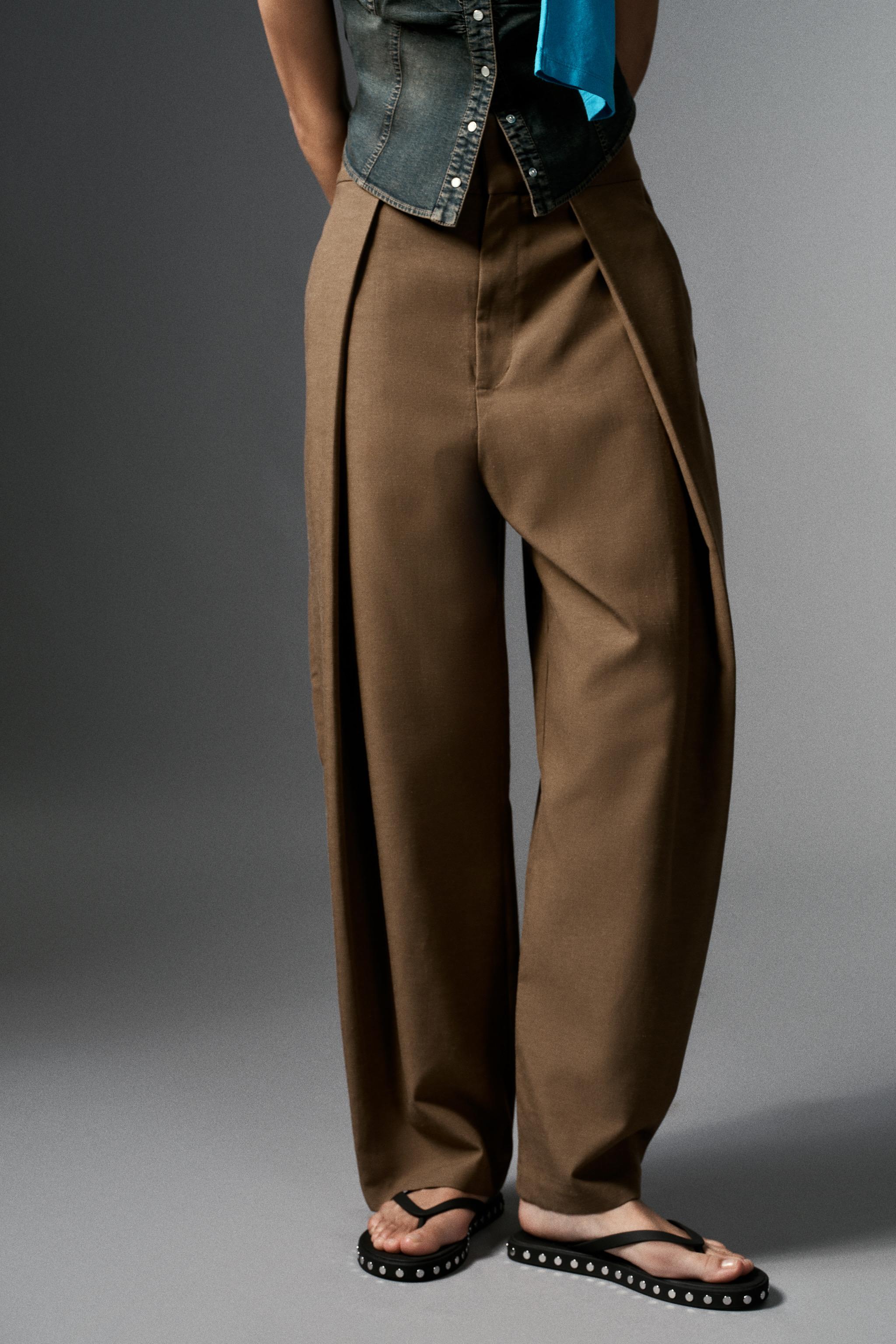 STRIPED PLEATED BALLOON PANTS — brown vigore
