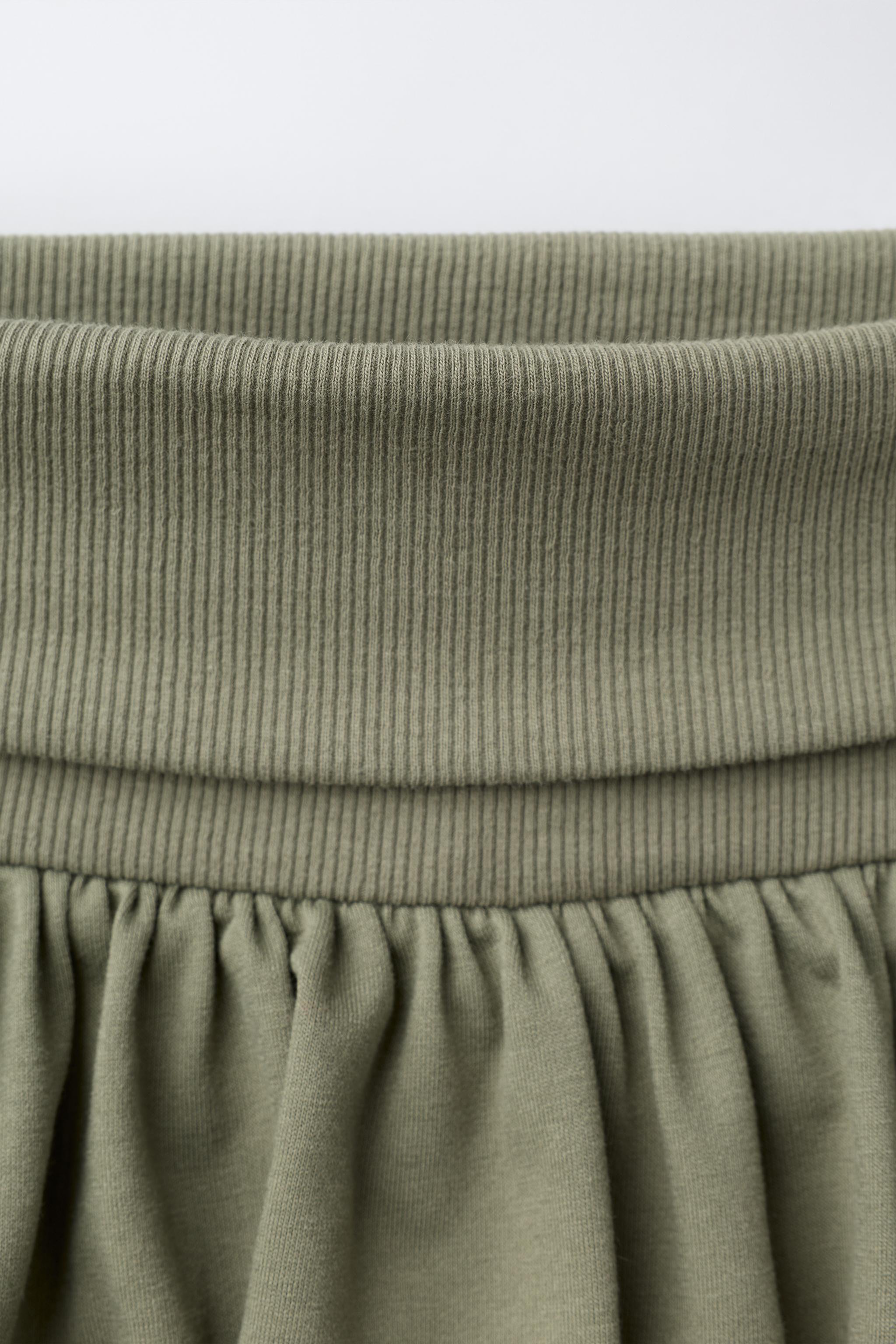 RUFFLED FOLDED-WAIST SKORT