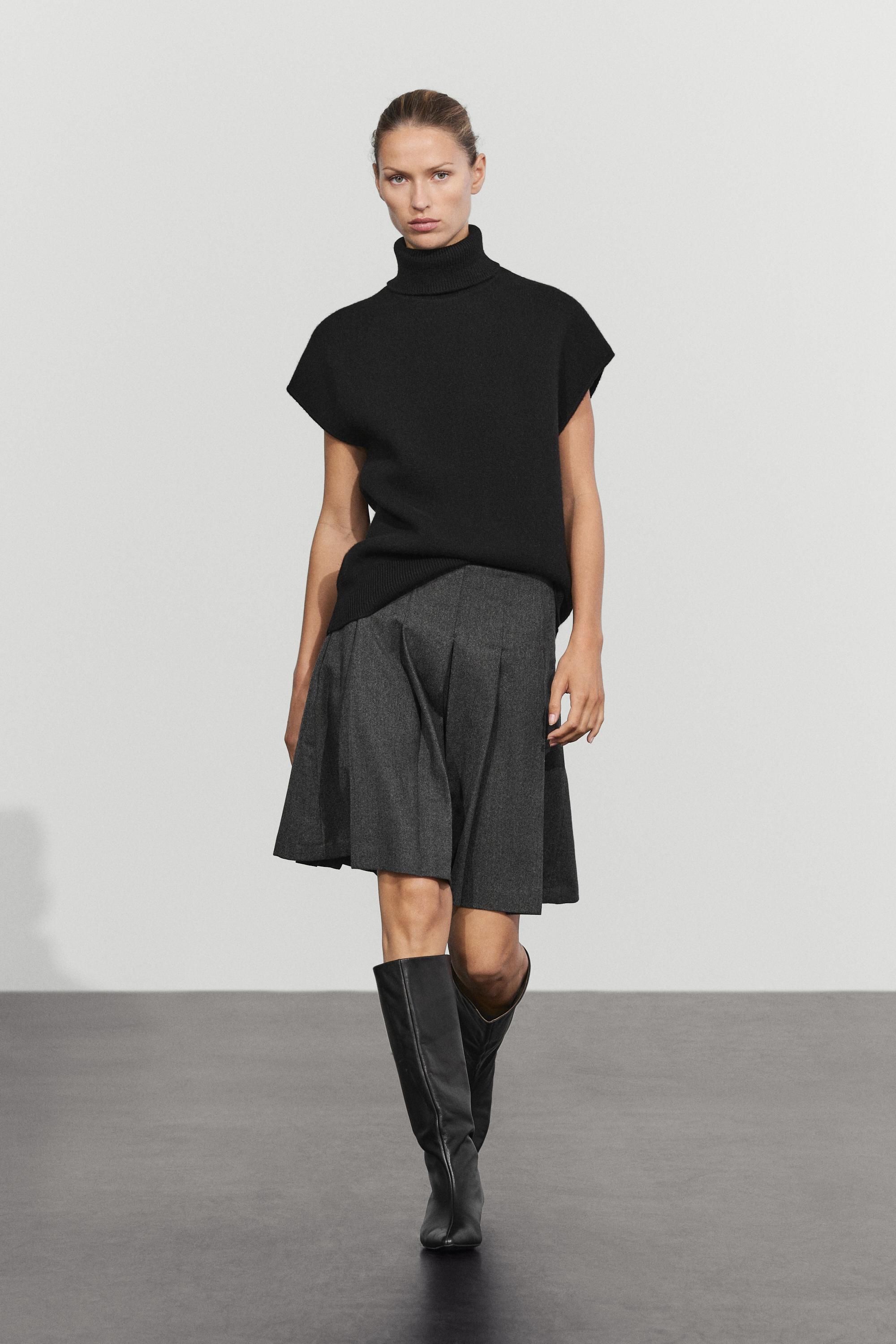 Wool blend pleated skirt