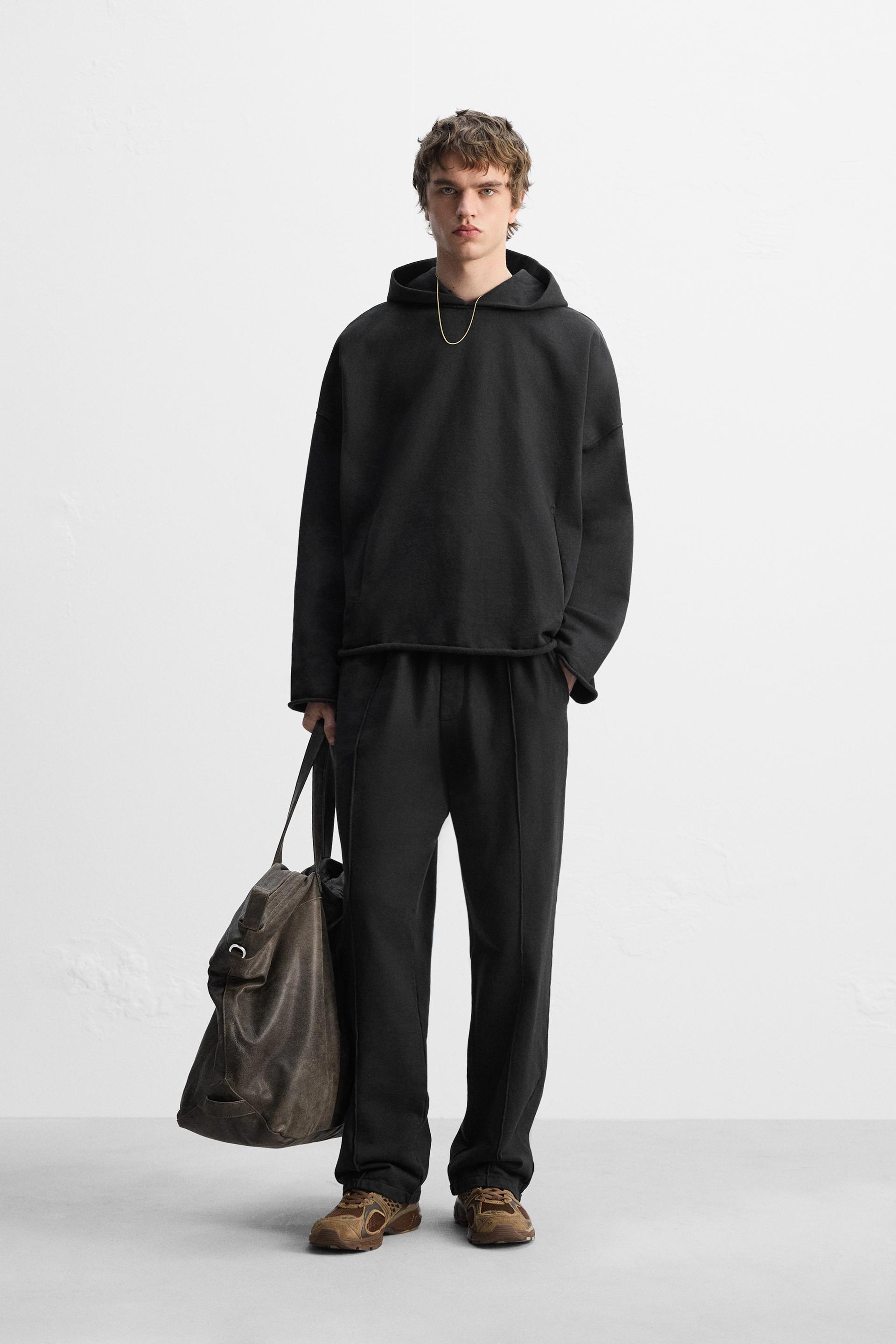 OVERSIZE FIT HOODIE