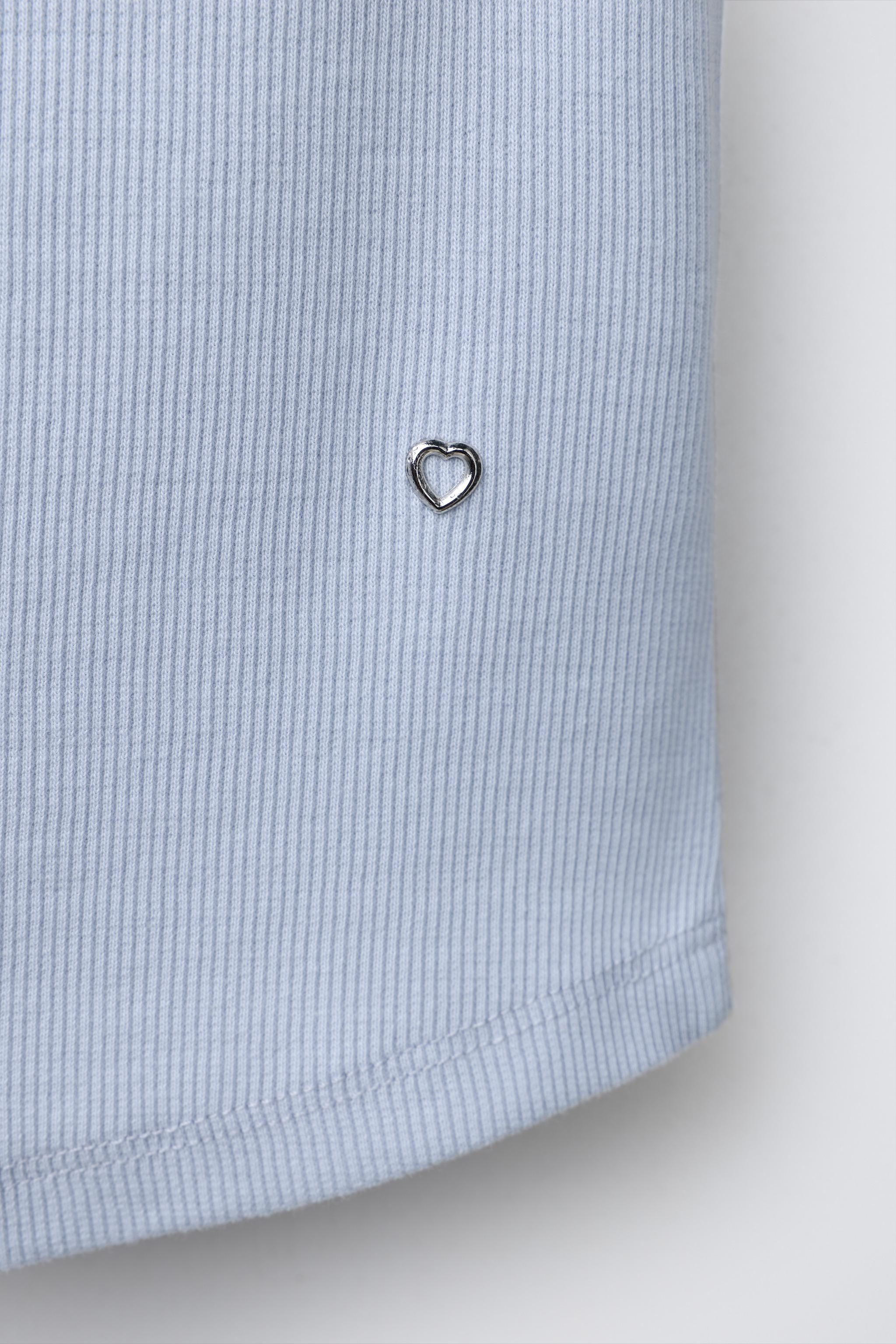 RIBBED TURTLENECK T-SHIRT WITH STAR STUDS - White | ZARA