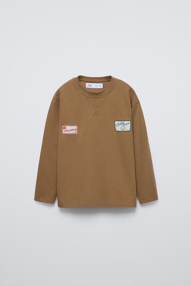 CAMISETA PARCHES - Marrón de Zara