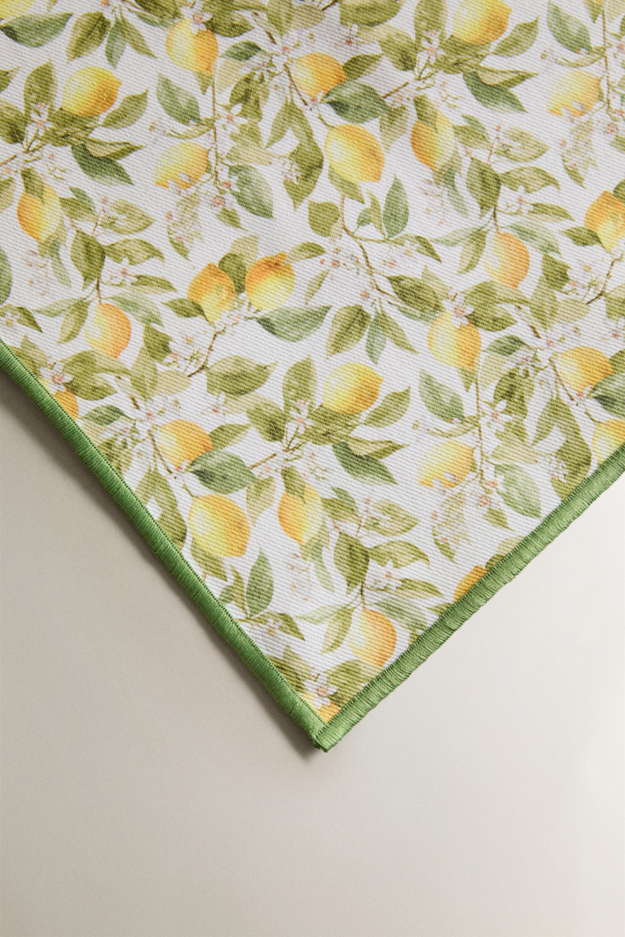 LEMON RESIN-COATED COTTON PLACEMAT