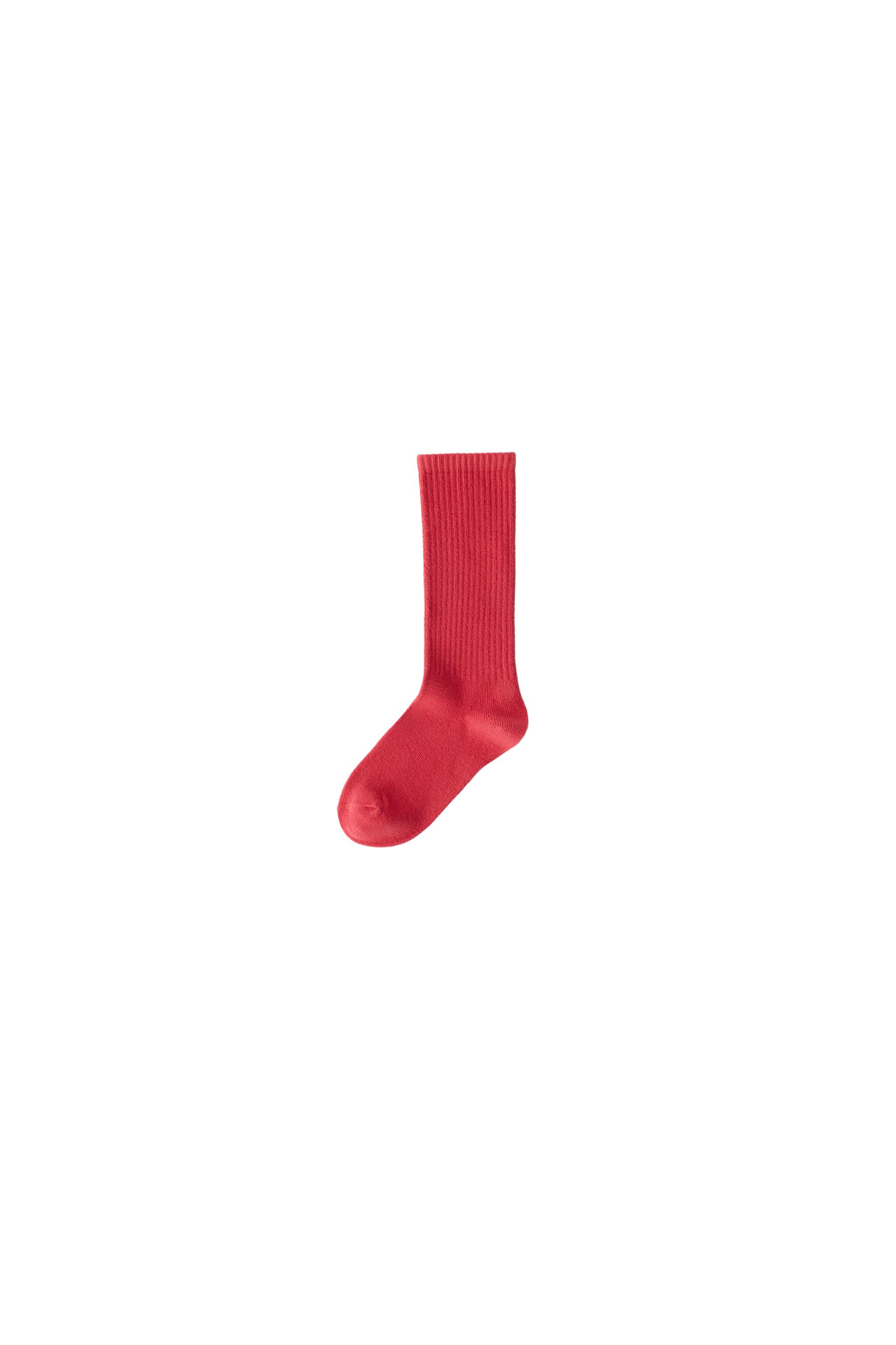 SOLID RIBBED MID-LENGTH SOCKS — Red