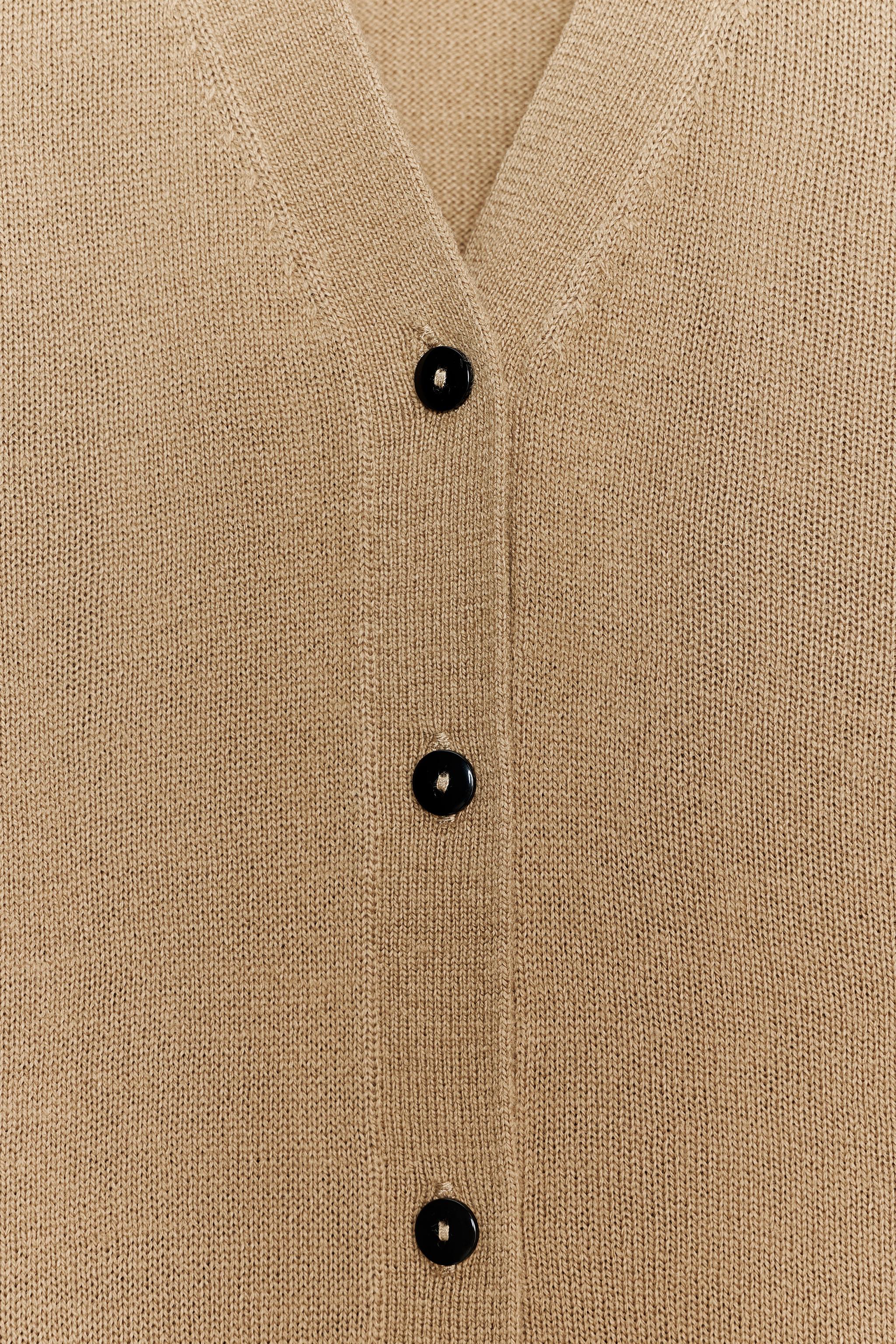 PLAIN KNIT VEST TOP