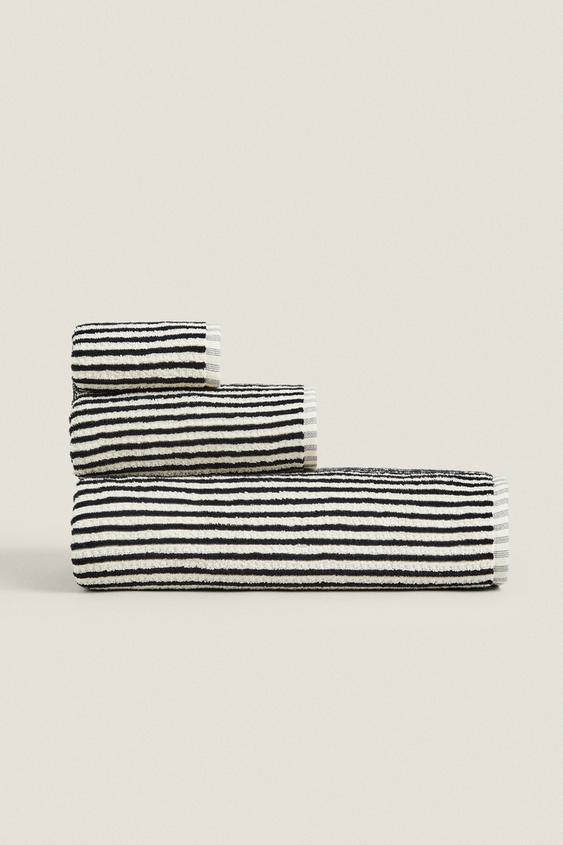 DYED THREAD COTTON BATH TOWEL - Ecru / Black | ZARA United States