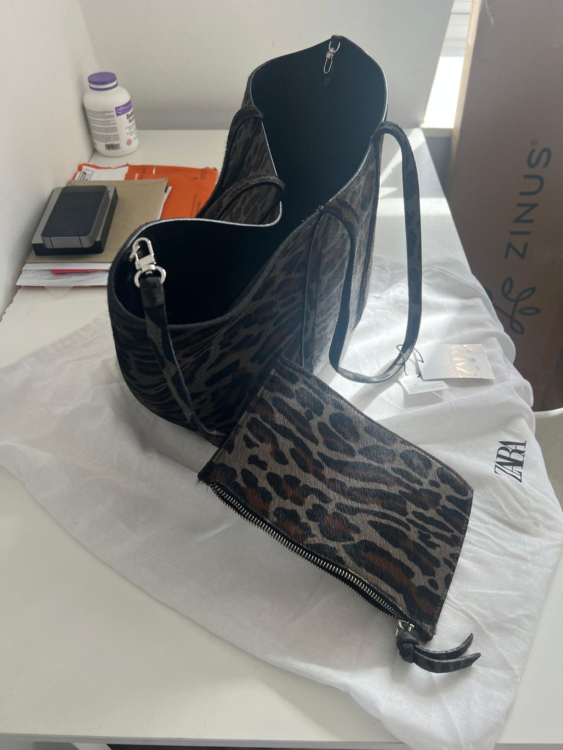 LEATHER ANIMAL PRINT SHOPPER BAG - Image 4
