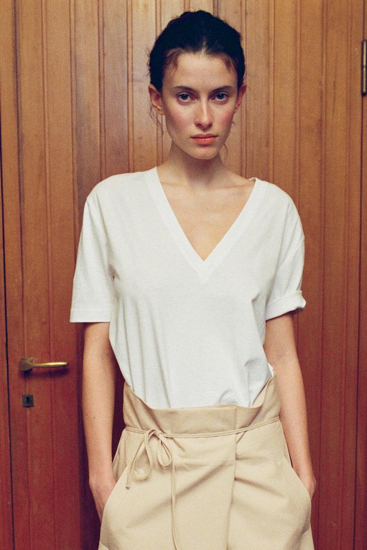 Zara Espana Camisetas En Zara De Mujer Blanca Mujer Zara Camiseta