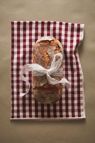 PAKKE MED STORE TERNEDE BOMULDSVISKESTYKKER (PAKKE MED 2) - burgundy fra Zara