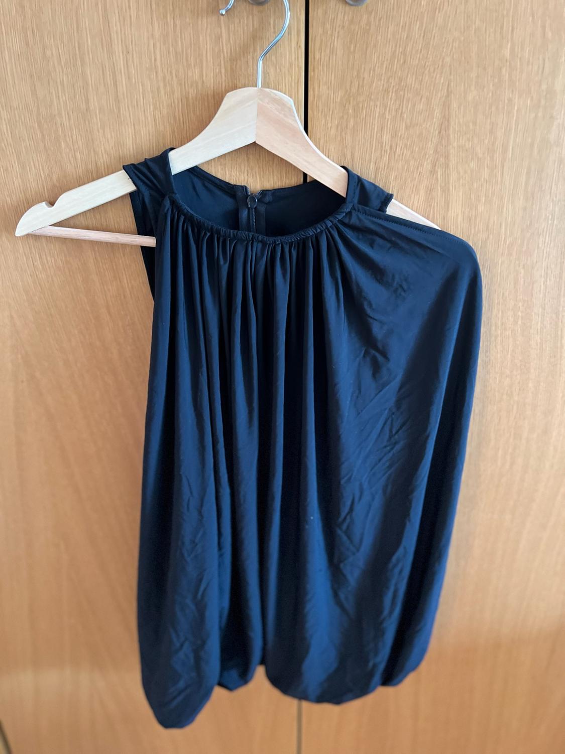 VOLUMINOUS TOP - Image 2